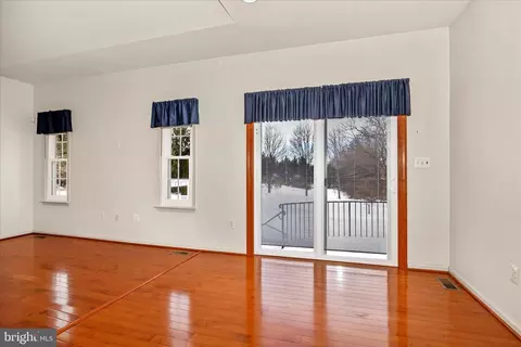 Living - 828 Geronimo Dr, Frederick, MD 21701 photo 4 of 10