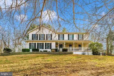 12407 Hill Ct, Mount Airy, MD 21771