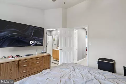 Entry Way - 2015 Rosecrans Ct, Frederick, MD 21702 photo 3 of 4