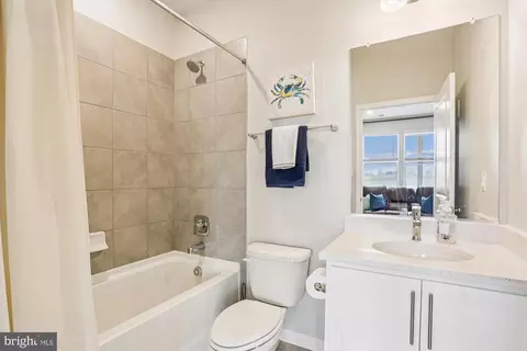 Bath - 484 Tiller St, Frederick, MD 21701 photo 1 of 1