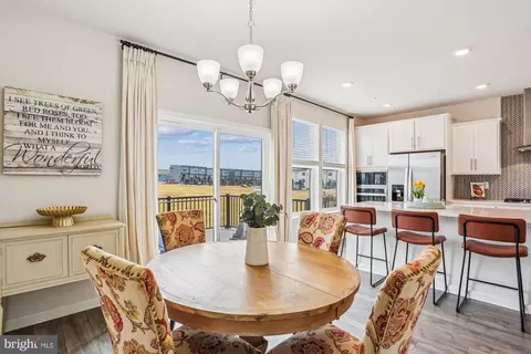 Dining - 484 Tiller St, Frederick, MD 21701 photo 2 of 2