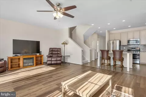 Entry Way - 5625 Scott Ridge Pl, Frederick, MD 21704 photo 1 of 8