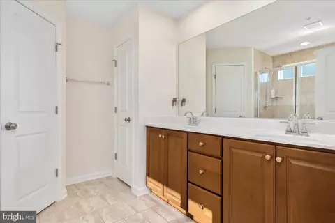 Entry Way - 5625 Scott Ridge Pl, Frederick, MD 21704 photo 4 of 8