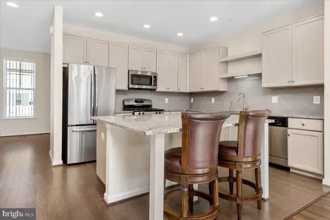 Kitchen - 5625 Scott Ridge Pl, Frederick, MD 21704 photo 2 of 5