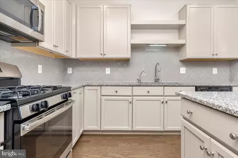 Kitchen - 5625 Scott Ridge Pl, Frederick, MD 21704 photo 5 of 5