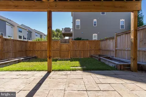 Exterior - 5625 Scott Ridge Pl, Frederick, MD 21704 photo 7 of 9