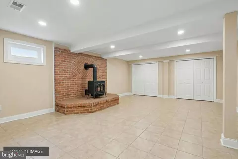 Living - 11997 Cregger Rd, Keymar, MD 21757 photo 6 of 6