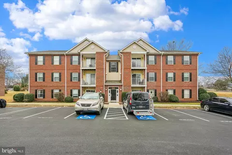 3856 Shadywood Dr #3B, Jefferson, MD 21755
