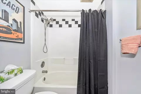 Bath - 24 E 8th St, Frederick, MD 21701 photo 3 of 3
