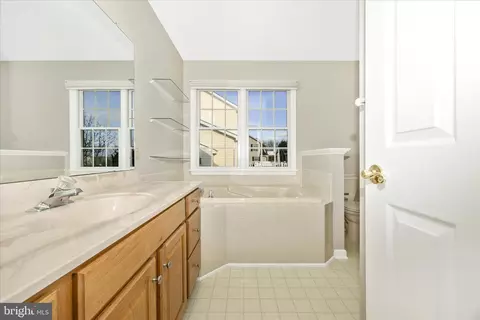 Bath - 2012 Chapel Ct, Frederick, MD 21702 photo 2 of 3