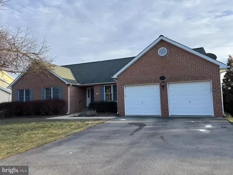 Exterior - 2012 Chapel Ct, Frederick, MD 21702 photo 5 of 13