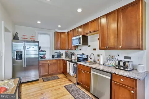 Kitchen - 13 E C St, Brunswick, MD 21716 photo 1 of 2