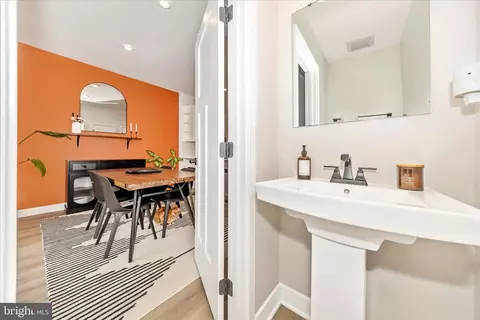 Entry Way - 344 Patterson Park Rd, Frederick, MD 21703 photo 4 of 7