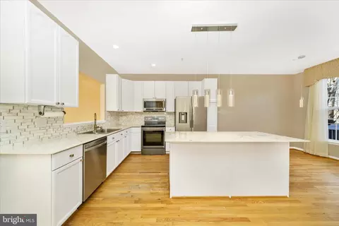 Kitchen - 113 Fieldstone Ct, Frederick, MD 21702 photo 3 of 6