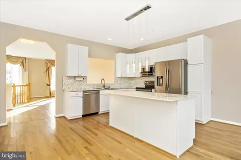 Kitchen - 113 Fieldstone Ct, Frederick, MD 21702 photo 2 of 6