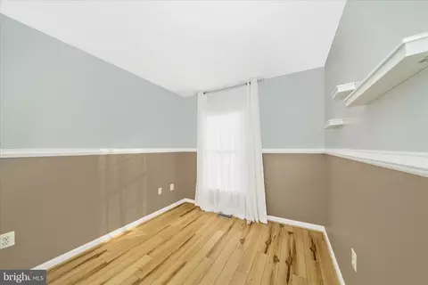 Entry Way - 113 Fieldstone Ct, Frederick, MD 21702 photo 3 of 5