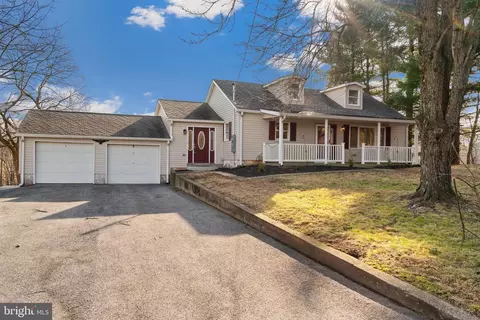 5209 Woodville Rd, Mount Airy, MD 21771