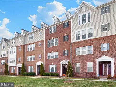 Exterior - 667 E Church St #B, Frederick, MD 21701 photo 3 of 8