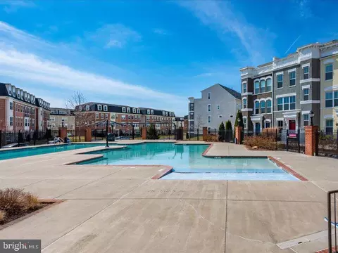 Exterior - 667 E Church St #B, Frederick, MD 21701 photo 8 of 8