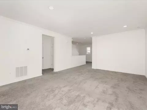 Entry Way - 667 E Church St #B, Frederick, MD 21701 photo 3 of 8