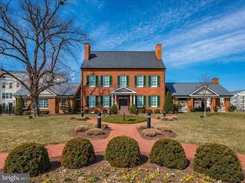 Exterior - 667 E Church St #B, Frederick, MD 21701 photo 6 of 8