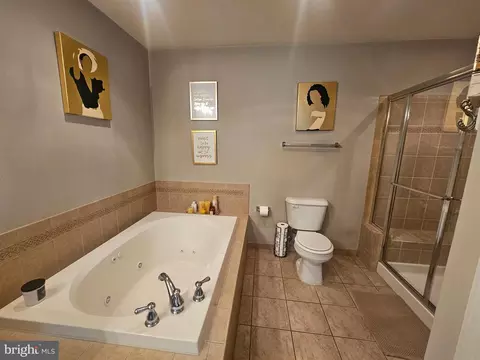 Bath - 1815 A Wheyfield Dr #9-A, Frederick, MD 21701 photo 3 of 6