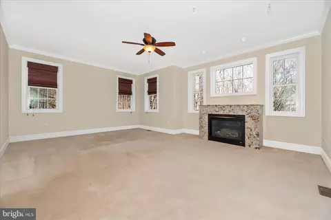 Living - 6216 Mount Phillip Rd, Frederick, MD 21703 photo 5 of 9