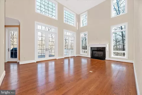Living - 6216 Mount Phillip Rd, Frederick, MD 21703 photo 2 of 9