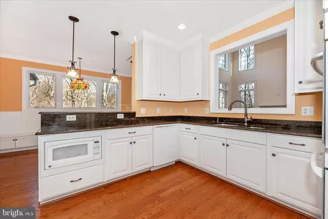 Kitchen - 6216 Mount Phillip Rd, Frederick, MD 21703 photo 2 of 5