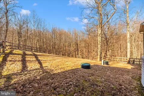 Exterior - 6216 Mount Phillip Rd, Frederick, MD 21703 photo 10 of 13