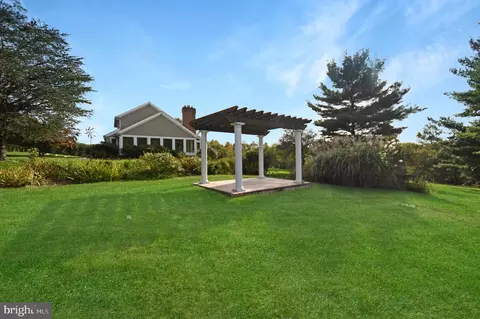 Exterior - 1402 Thurston Rd, Dickerson, MD 20842 photo 4 of 8