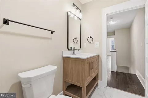 Entry Way - 628 Trail Ave, Frederick, MD 21701 photo 4 of 5