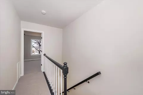Entry Way - 6597 Ewald Ct, Frederick, MD 21703 photo 6 of 8