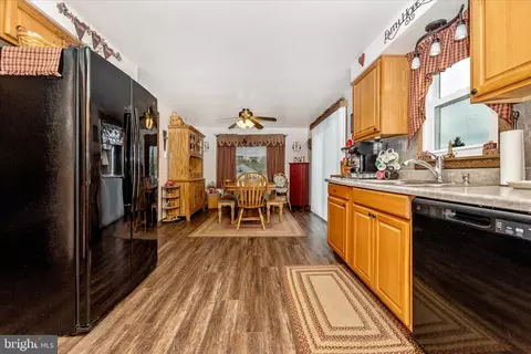 Other - 816 E St, Brunswick, MD 21716 photo 14 of 19