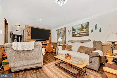 Other - 816 E St, Brunswick, MD 21716 photo 7 of 19