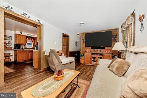 Other - 816 E St, Brunswick, MD 21716 photo 10 of 19