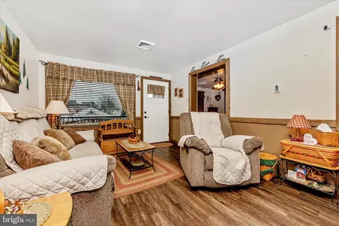 Other - 816 E St, Brunswick, MD 21716 photo 8 of 19