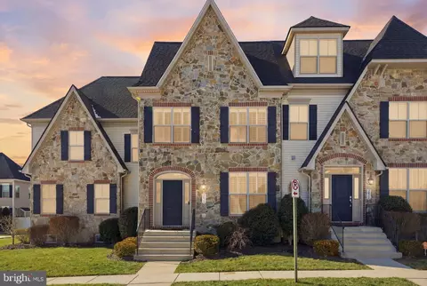 3034 Palatine Dr, Frederick, MD 21701
