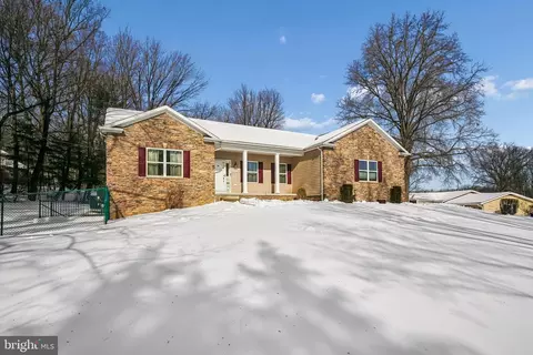 Exterior - 7206 Drought Spring Dr, Frederick, MD 21702 photo 3 of 11