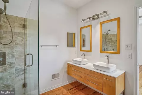 Bath - 7206 Drought Spring Dr, Frederick, MD 21702 photo 1 of 3