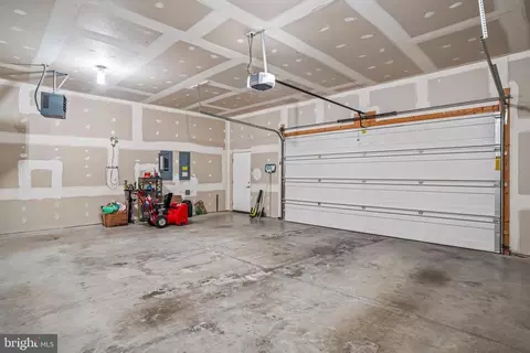 Entry Way - 7206 Drought Spring Dr, Frederick, MD 21702 photo 5 of 5
