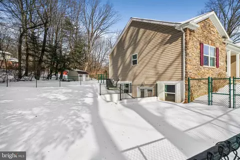 Exterior - 7206 Drought Spring Dr, Frederick, MD 21702 photo 5 of 11