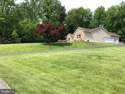 Exterior - 7206 Drought Spring Dr, Frederick, MD 21702 photo 11 of 11