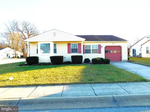 5640 Crabapple Dr, Frederick, MD 21703