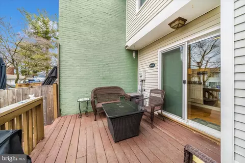 Exterior - 103 E 8th St #103C, Frederick, MD 21701 photo 4 of 10