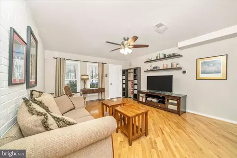 Living - 103 E 8th St #103C, Frederick, MD 21701 photo 3 of 5