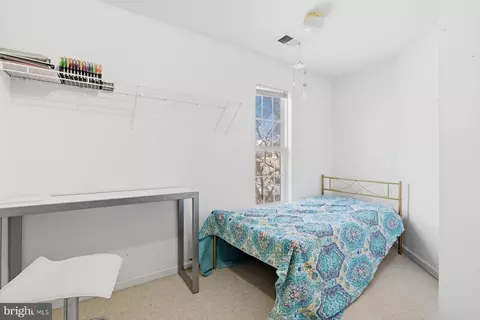 Bedroom - 9115 Hendry Ter, Frederick, MD 21704 photo 6 of 7
