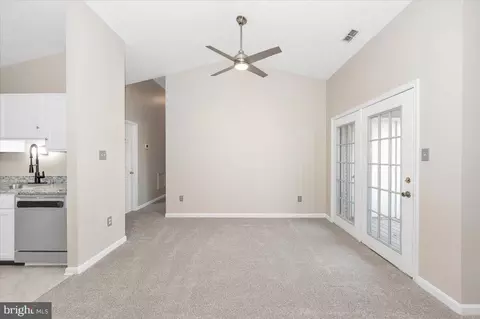 Living - 2129 Wainwright Ct #2D, Frederick, MD 21702 photo 9 of 11
