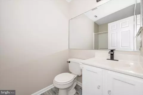 Bath - 2129 Wainwright Ct #2D, Frederick, MD 21702 photo 3 of 3