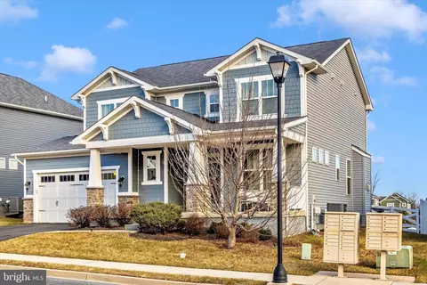 1113 Lakin Dr, Frederick, MD 21702